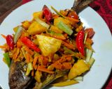 Foto langkah ke 6 dari resep Ikan Bawal Acar Kuning.