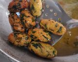 A picture of step 4 of Methi muthiyas.