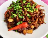 Hình bước làm 3 của món Cá Bống Trứng Kho Tiêu