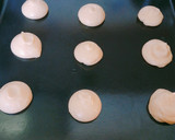 Foto del passaggio 4 della ricetta Bignè craquelin con panna e lamponi