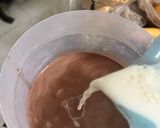 Foto langkah ke 4 dari resep Es coklat seliter.