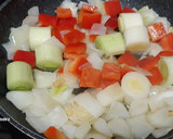 Foto del paso 2 de la receta: Cogote de merluza con hortalizas, sabor Cookpad