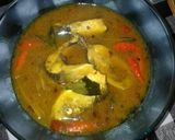 Foto langkah ke 7 dari resep Ikan Bandeng Kuah Kuning Asam Pedas.