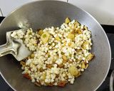 A picture of step 6 of Sabudana.