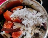A picture of step 2 of Kolhapuri Chickan masala and curry.