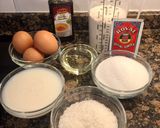 Foto del paso 1 de la receta: Bizcocho de coco y leche condensada