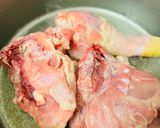 Foto del paso 1 de la receta: Pollo a la cacerola