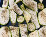 Foto del paso 1 de la receta: PASTEL DE 🫛ZUCCHINIS🫛EN SALSA RÚSTICA (gratinados) 🫛🥘🫛🥘