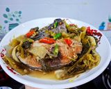 Hình bước làm 3 của món Cá ngừ kho dưa cải