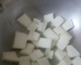 A picture of step 1 of Palak paneer.