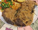 Foto langkah ke 9 dari resep Garlic Butter Steak with Mushroom Sauce.