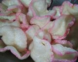 Foto langkah ke 6 dari resep ¹⁸⁴. Kerupuk Bawang (Kukus).