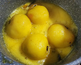 Foto del paso 4 de la receta: 🍐🪻 Peras al almíbar de azafrán + Tarta de peras al azafrán - Dos recetas en una 🪻🍐
