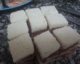 Foto del paso 4 de la receta: Canapés de pan de molde con paté y jamón serrano