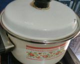 Foto langkah ke 3 dari resep Dadar gulung singkong.