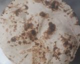 A picture of step 3 of Plain roti.