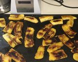Foto del paso 1 de la receta: Pastelon de Plátanos Maduros y Vainitas