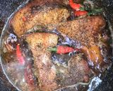 Hình bước làm 3 của món Cá mú kho tiêu