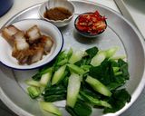 รูปขั้นตอนการทำที่ 1 ของ คะน้าหมูกรอบ โดย:ทำครัวง่ายๆbyจุไรรัตน์