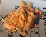 Une image de l'étape 1 de Bouillon de crevettes, wasabi, citron et soja.