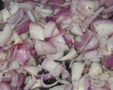A picture of step 1 of Bread poha.