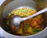 A picture of step 5 of Matar aloo sabji.
