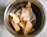 A picture of step 1 of Guava sabji.
