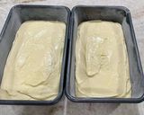 A picture of step 8 of Cream Cheese Poundcake.