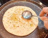 गोभी का पराठा नए फ्लेवर में (Gobi ka Paratha in a new flavour) रेसिपी चरण 6 फोटो