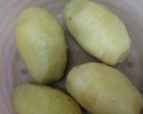 A picture of step 1 of Vegetables cutlets.