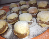 Foto del paso 3 de la receta: Miguelitos rellenos de dulce de leche