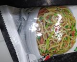 A picture of step 1 of Veg Thukpa soup with noodles.