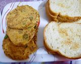 A picture of step 6 of Omlate Bread 🍞 my fvrt healthy breakfast 😋.