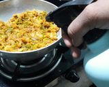 A picture of step 4 of बेसन घालून सिमला मिरचीची भाजी (Besan Shimla Mirchichi Bhaji Recipe In Marathi).