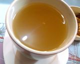 A picture of step 3 of Organic Ginger Honey Tea.