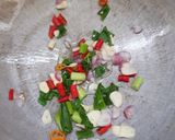 Foto langkah ke 3 dari resep Tumis Sawi Soun Baso.