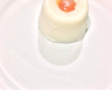 Foto del paso 4 de la receta: Panacotta de coco con salsa de mandarina y mezcal