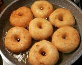 Foto langkah ke 6 dari resep Donat Tanpa Mixer, Tanpa Ulen 😉.
