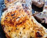 Foto del paso 3 de la receta: Chuletas de cerdo en salsa gastrique de moras