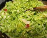Foto del paso 3 de la receta: Torta combinada de zapallitos y puerros