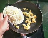 Foto langkah ke 1 dari resep Telor Ceplok Saus Tomat (Shakshuka).