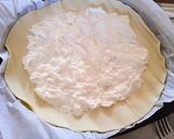 Foto del passaggio 1 della ricetta Pizza rustica con stracciatella gamberetti e salmone
