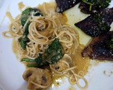 Foto del paso 6 de la receta: Fideos Somen con salsa de curry verde e hígado a la plancha