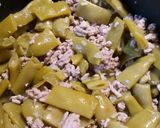 A picture of step 2 of Ground Pork and Pole Beans.
