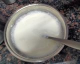 A picture of step 1 of Dahi and green chilli taro curry.