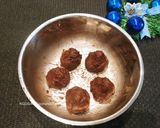 Foto del paso 3 de la receta: Piñas de chocolate y cereales