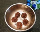 Foto del paso 3 de la receta: Piñas de chocolate y cereales