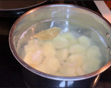 Foto del paso 1 de la receta: Tintorera, huevos y papas