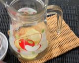 Foto langkah ke 2 dari resep Iced Honey Lemon Goji Berries.