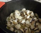 Foto del paso 8 de la receta: Almejas y bacalao salteados con verduras